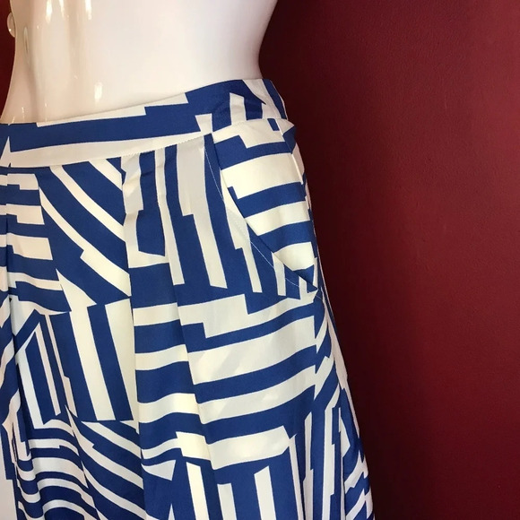 Esley Maxi Skirt with Pockets Size Small - Picture 4 of 6